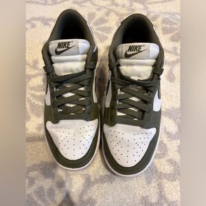 Nike Women’s Dunk Low 'Medium Olive' SIZE 6.5